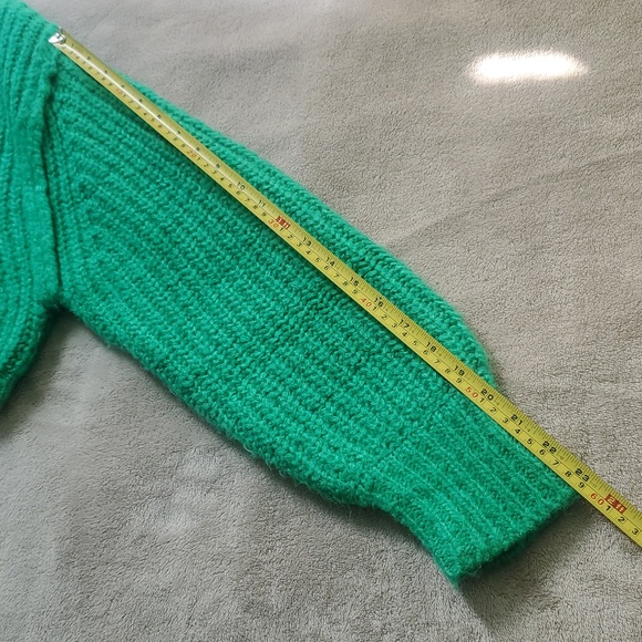 Zara Bulky Oversized Droop Shoulder Cropped Sweater - Picture 6 of 9